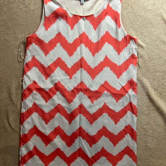 Almost‎ Famous Women Medium Sleeveless Chevron Orange Cream Sun Summer Dress (Z) - Picture 1 of 4